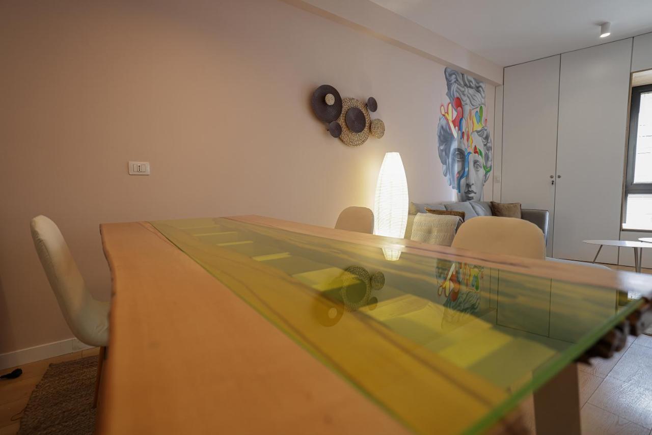 Apollo Apartment By Holistay Tirana Bagian luar foto