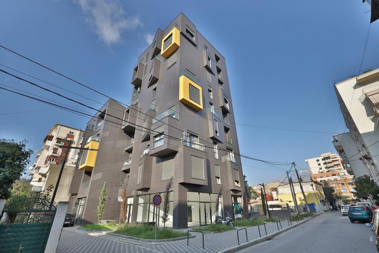 Apollo Apartment By Holistay Tirana Bagian luar foto