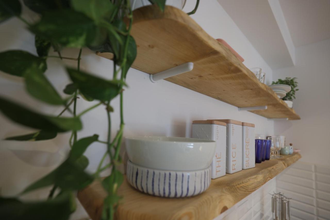 Apollo Apartment By Holistay Tirana Bagian luar foto